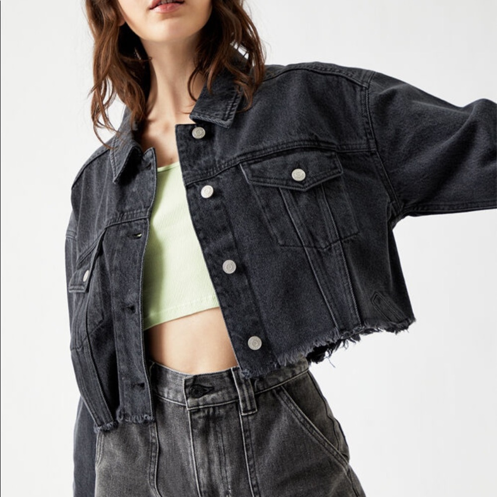PacSun Black Denim Cropped Trucker Jacket